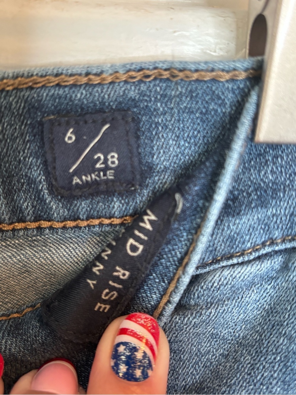 Lucky Brand Women's Skinny Ankle Jeans in Medium Blue Wash sz6 - Picture 6 of 9